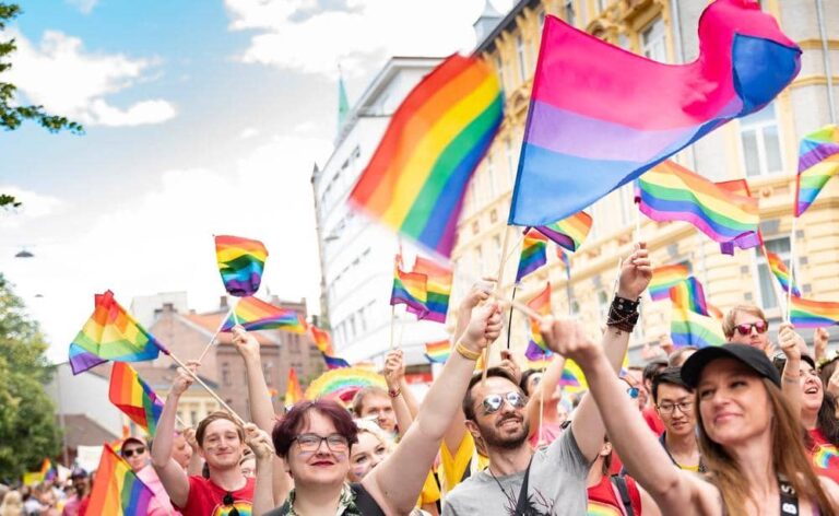 Best Gay Bars In Oslo 2023